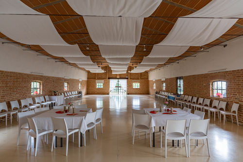 Kurs- und Tanzsaal.jpg