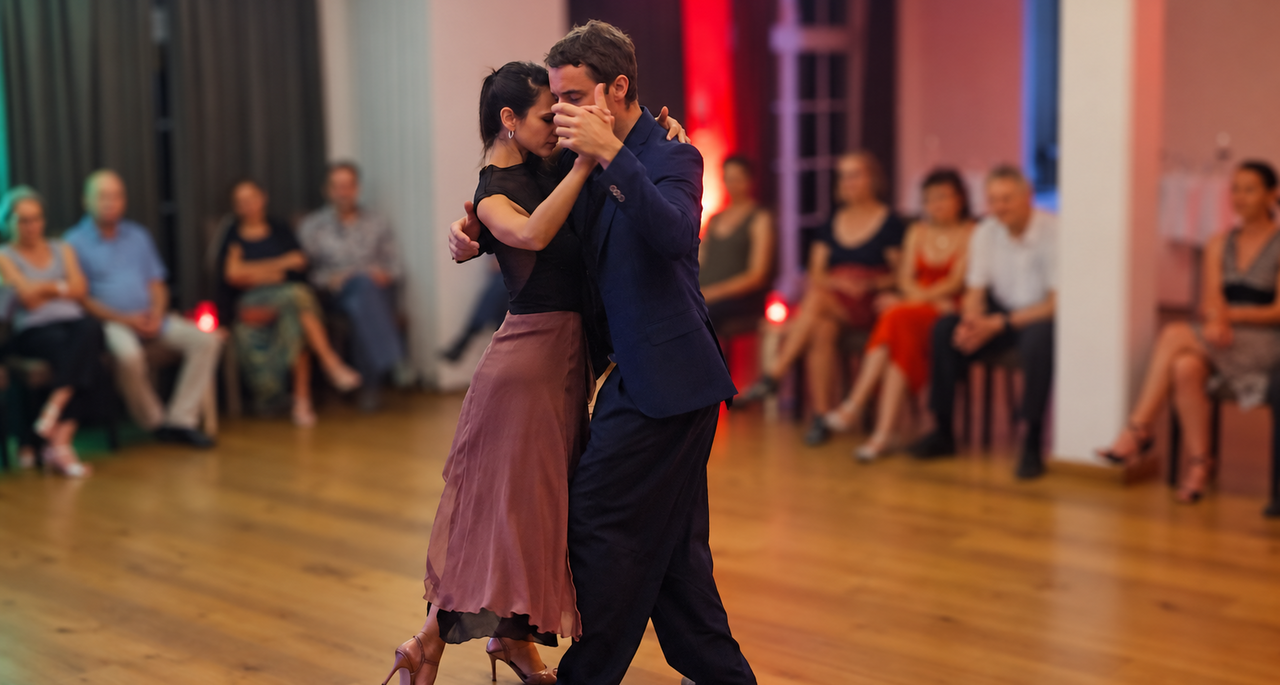 Titelbild Gustavo Colmenarejo & Eva Tsigkanou